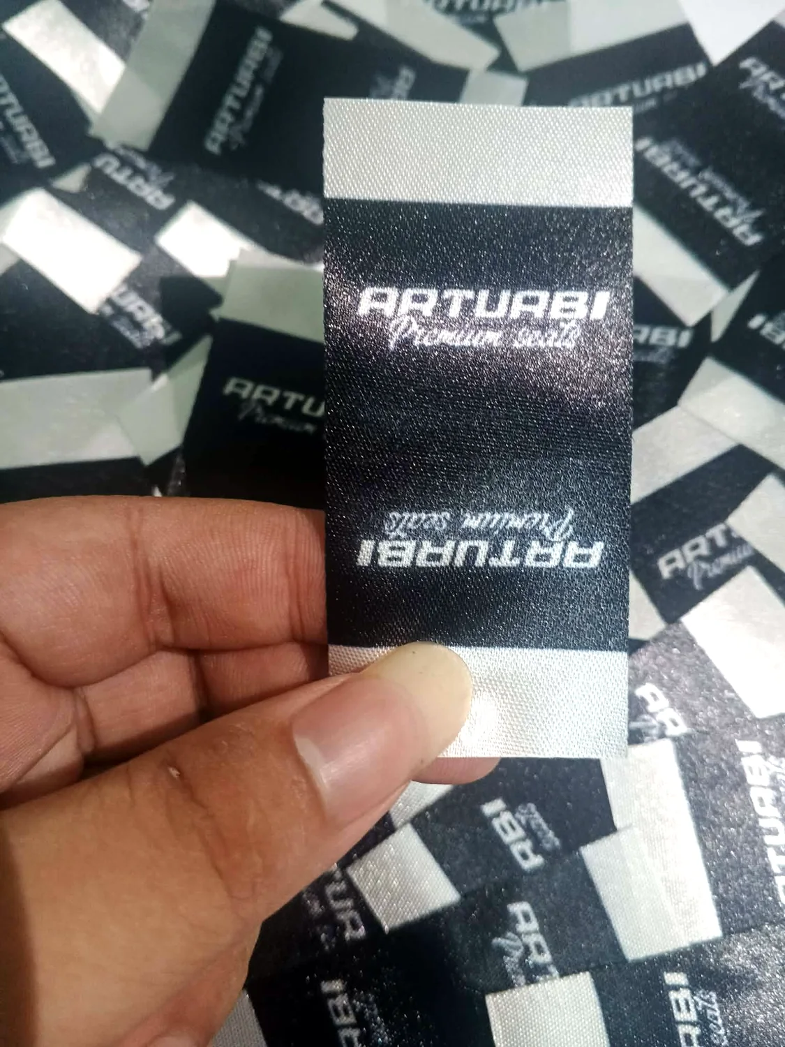 Satin Hem / Side Label · 1.5 × 2 in